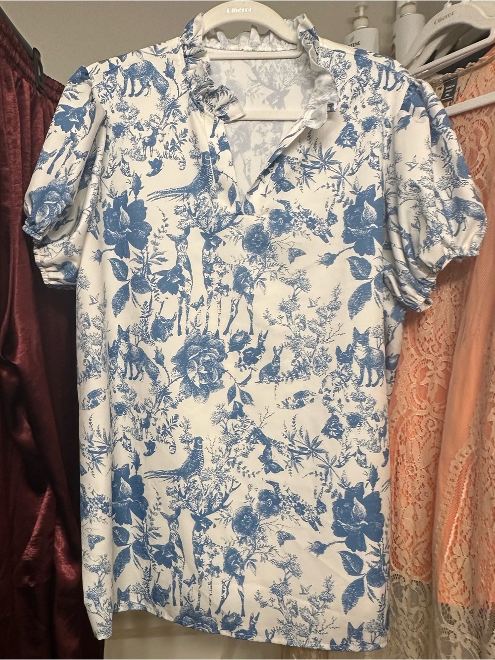 Cherry Betty Blue Floral Toile Puff-Sleeve Blouse